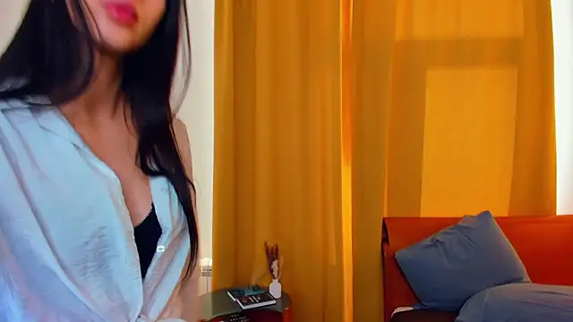 JoCauterucci online show from 16, 11, 2025