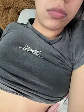 lulizoee online show from 17, 7, 2026