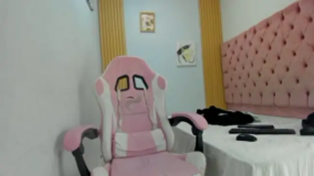 Jax Maliq online show from 22, 10, 2025