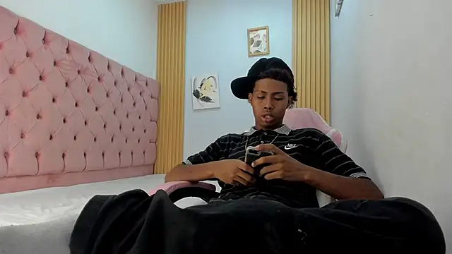 Jax Maliq online show from 21, 11, 2025