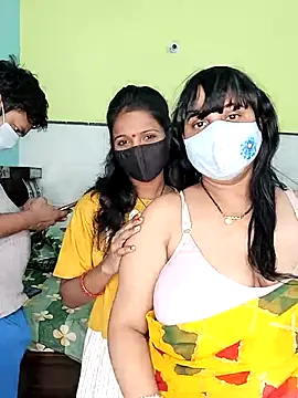 Snapshot of kamini_bhabhi chatting on 1, 12, 2025 kamini bhabhi online show from 1, 12, 2025