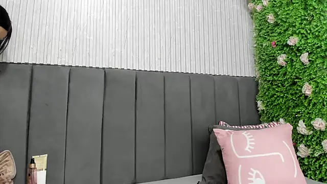 Snapshot of Skarlett_hot_ chatting on 17, 2, 2026 Skarlett hot online show from 17, 2, 2026