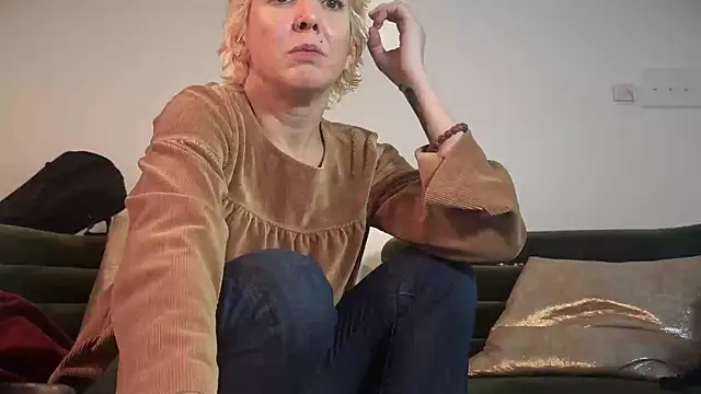 averysage333 online show from 19, 9, 2025