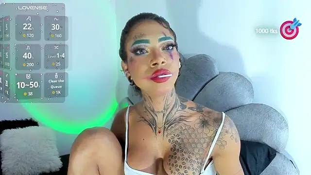 Snapshot of michell_danna chatting on 30, 10, 2025 michell danna online show from 30, 10, 2025