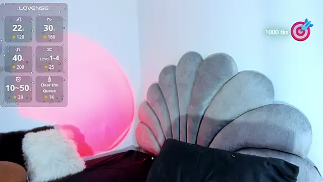 Snapshot of michell_danna chatting on 7, 11, 2025 michell danna online show from 7, 11, 2025