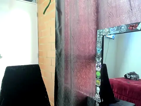 Snapshot of electra202 chatting on 5, 11, 2025 electra202 online show from 5, 11, 2025