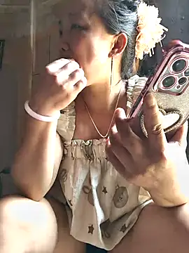 Snapshot of liu-liusexy chatting on 16, 4, 2026 liu-liusexy online show from 16, 4, 2026