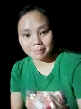 Snapshot of omiu-baby chatting on 13, 10, 2025 omiu-baby online show from 13, 10, 2025