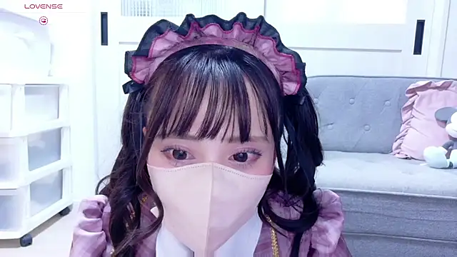 Snapshot of YURi_luv chatting on 27, 10, 2025 YURi luv online show from 27, 10, 2025