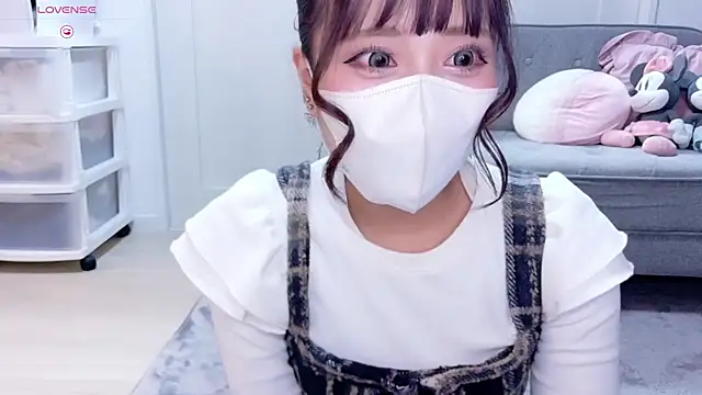 Snapshot of YURi_luv chatting on 3, 12, 2025 YURi luv online show from 3, 12, 2025