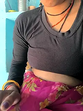 Hot Poiy online show from 9, 11, 2025