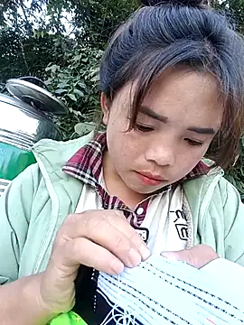 Snapshot of AnHa19 chatting on 26, 11, 2025 AnHa19 online show from 26, 11, 2025