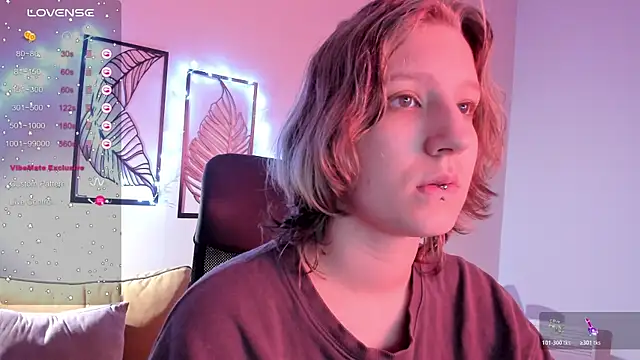 Hailey Foxy online show from 3, 11, 2025