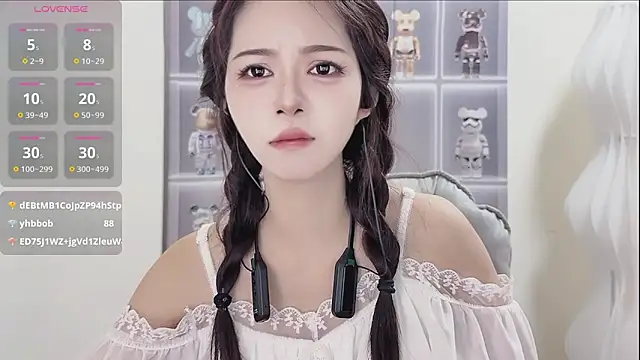 Sue101010 online show from 9, 9, 2025