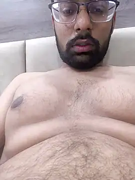 hairy-guy1 online show from 4, 3, 2026