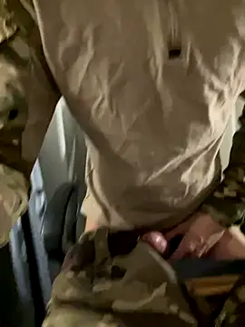 Snapshot of Daddygarry chatting on 2, 10, 2025 Daddygarry online show from 2, 10, 2025