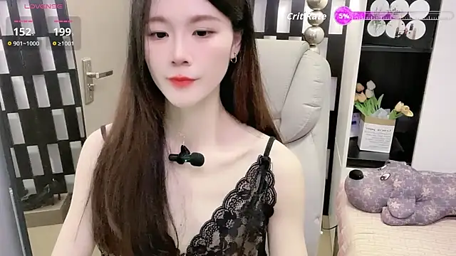 Snapshot of Yueyue-MM chatting on 12, 4, 2026 Yueyue-MM online show from 12, 4, 2026