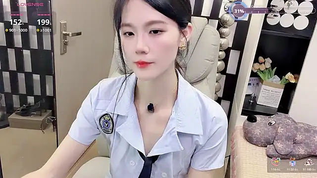 Snapshot of Yueyue-MM chatting on 6, 5, 2026 Yueyue-MM online show from 6, 5, 2026