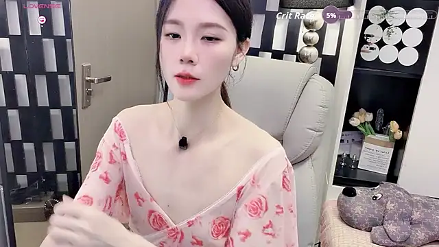 Snapshot of Yueyue-MM chatting on 17, 5, 2026 Yueyue-MM online show from 17, 5, 2026