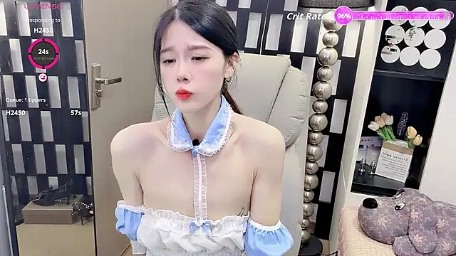 Snapshot of Yueyue-MM chatting on 19, 5, 2026 Yueyue-MM online show from 19, 5, 2026