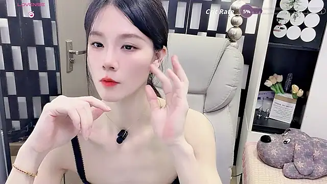 Snapshot of Yueyue-MM chatting on 21, 5, 2026 Yueyue-MM online show from 21, 5, 2026