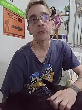 Snapshot of dinho_carioca chatting on 25, 5, 2026 dinho carioca online show from 25, 5, 2026