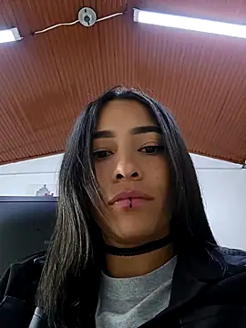 Aliciacute   online show from 17, 11, 2025