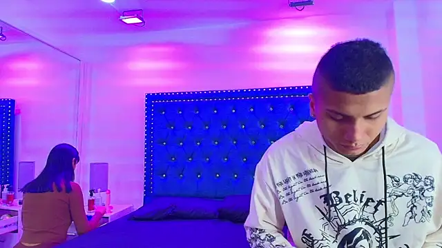 Damian and roxanne online show from 10, 11, 2025