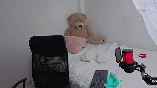 valerihouse online show from 6, 2, 2026