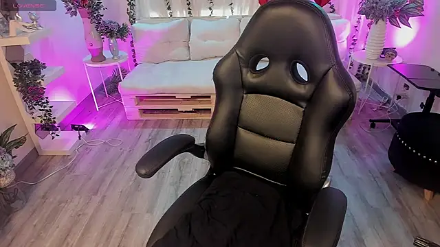 Snapshot of Arhy_Blonde chatting on 24, 9, 2025 Arhy Blonde online show from 24, 9, 2025