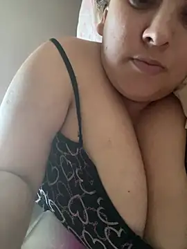 Snapshot of bruna438 chatting on 22, 2, 2026 bruna438 online show from 22, 2, 2026