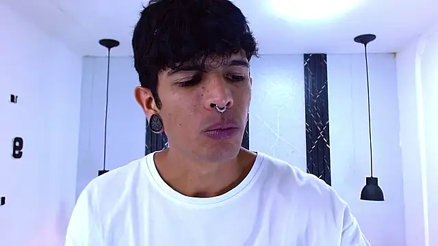 Snapshot of Franvill_Trato chatting on 6, 3, 2026 Franvill Trato online show from 6, 3, 2026