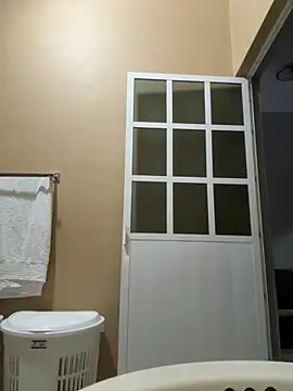 Snapshot of Darg98 chatting on 28, 9, 2025 Darg98 online show from 28, 9, 2025