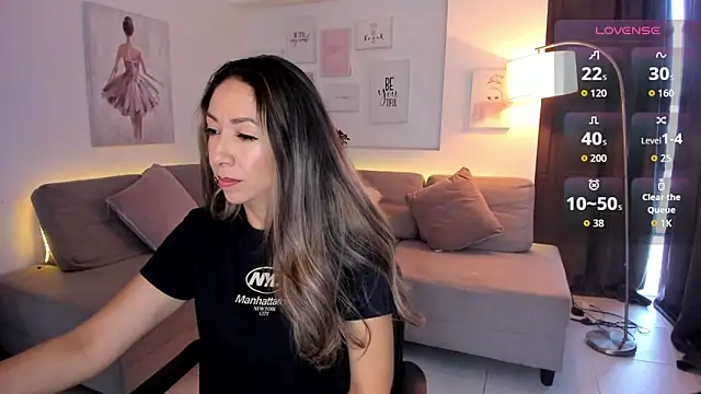 Laly dolce online show from 10, 9, 2025