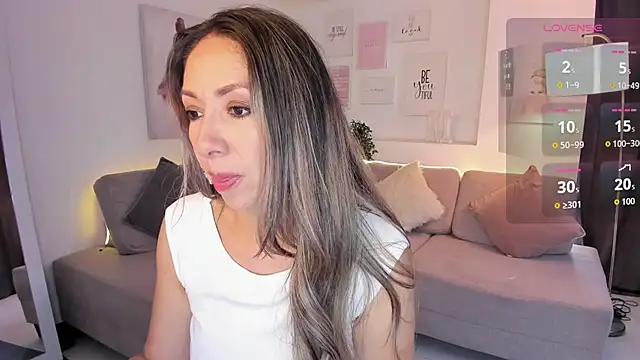 Laly dolce online show from 4, 10, 2025