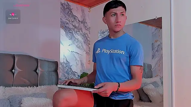 oliver mr  online show from 15, 1, 2026