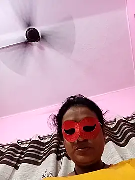 Snapshot of Gullapi chatting on 7, 10, 2025 Gullapi online show from 7, 10, 2025