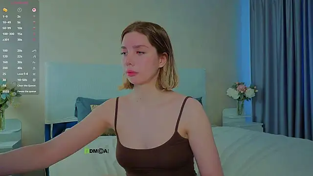  sophielov online show from 30, 4, 2026