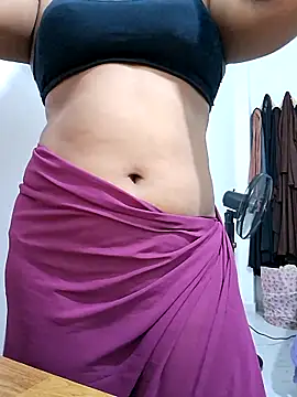 Snapshot of BeautyGirl_sara chatting on 2, 11, 2025 BeautyGirl sara online show from 2, 11, 2025