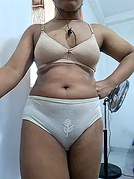 BeautyGirl sara online show from 14, 6, 2026