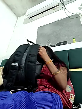 komi 33 online show from 18, 11, 2025