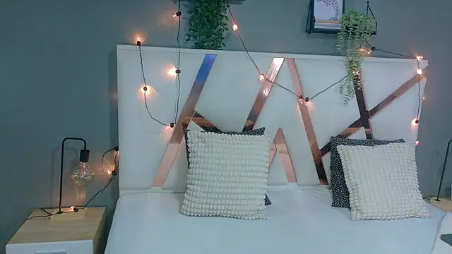 ScarlettVex   online show from 24, 11, 2025