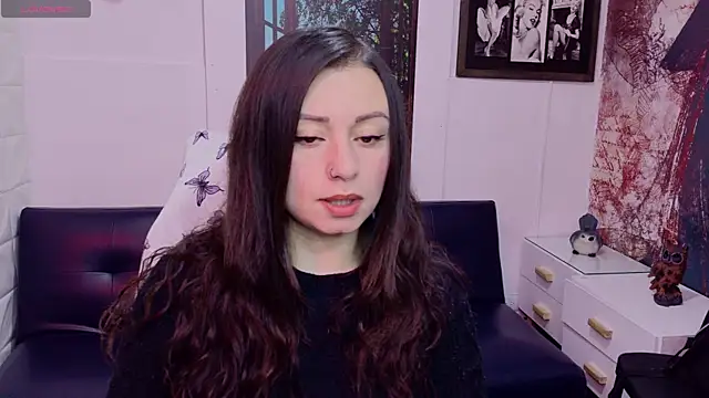 Snapshot of Eva_Roussell chatting on 9, 7, 2026 Eva Roussell online show from 9, 7, 2026