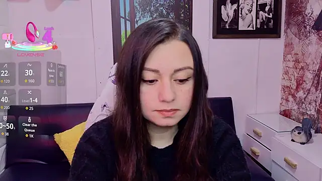 Snapshot of Eva_Roussell chatting on 21, 7, 2026 Eva Roussell online show from 21, 7, 2026