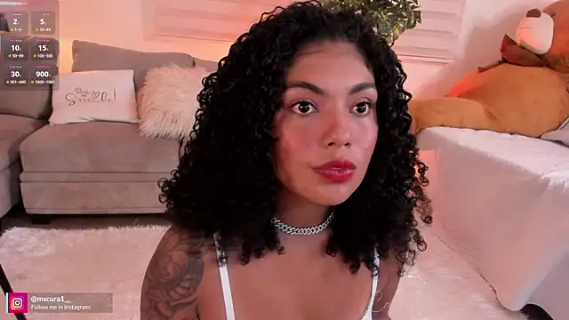 Snapshot of miss_curazao chatting on 13, 10, 2025 miss curazao online show from 13, 10, 2025