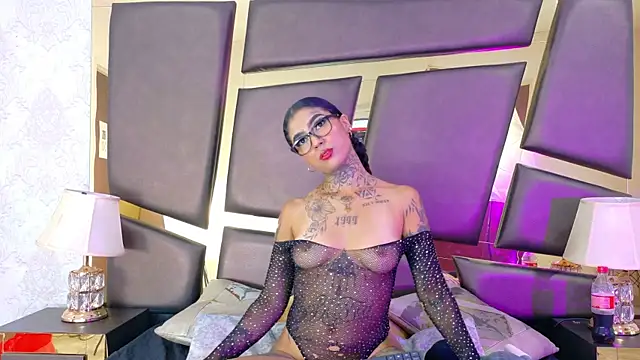 EmilieLake online show from 21, 10, 2025