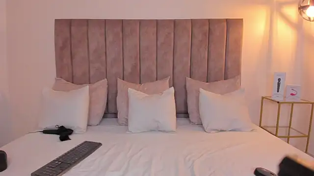 Snapshot of amber_colliiins chatting on 13, 2, 2026 amber colliiins online show from 13, 2, 2026