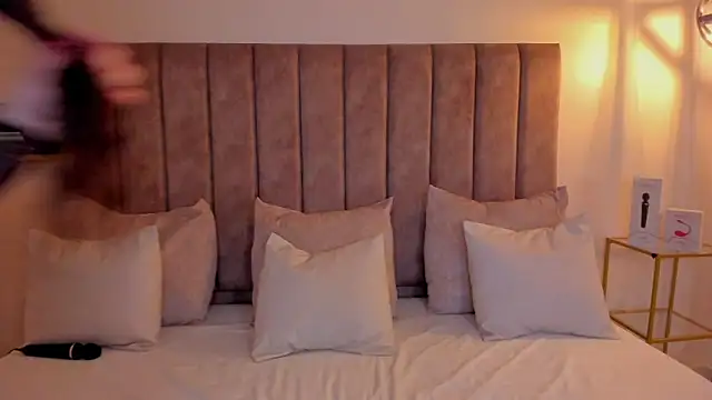 Snapshot of amber_colliiins chatting on 22, 2, 2026 amber colliiins online show from 22, 2, 2026