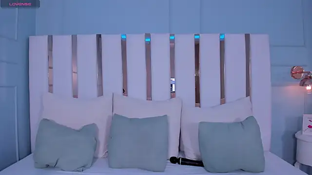 amber colliiins online show from 30, 5, 2026