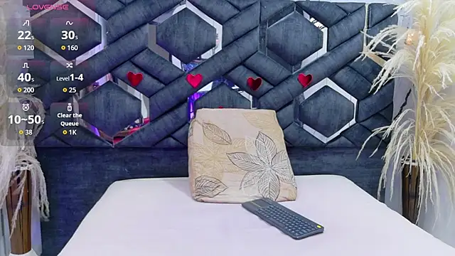 Natasha-Adams online show from 7, 10, 2025